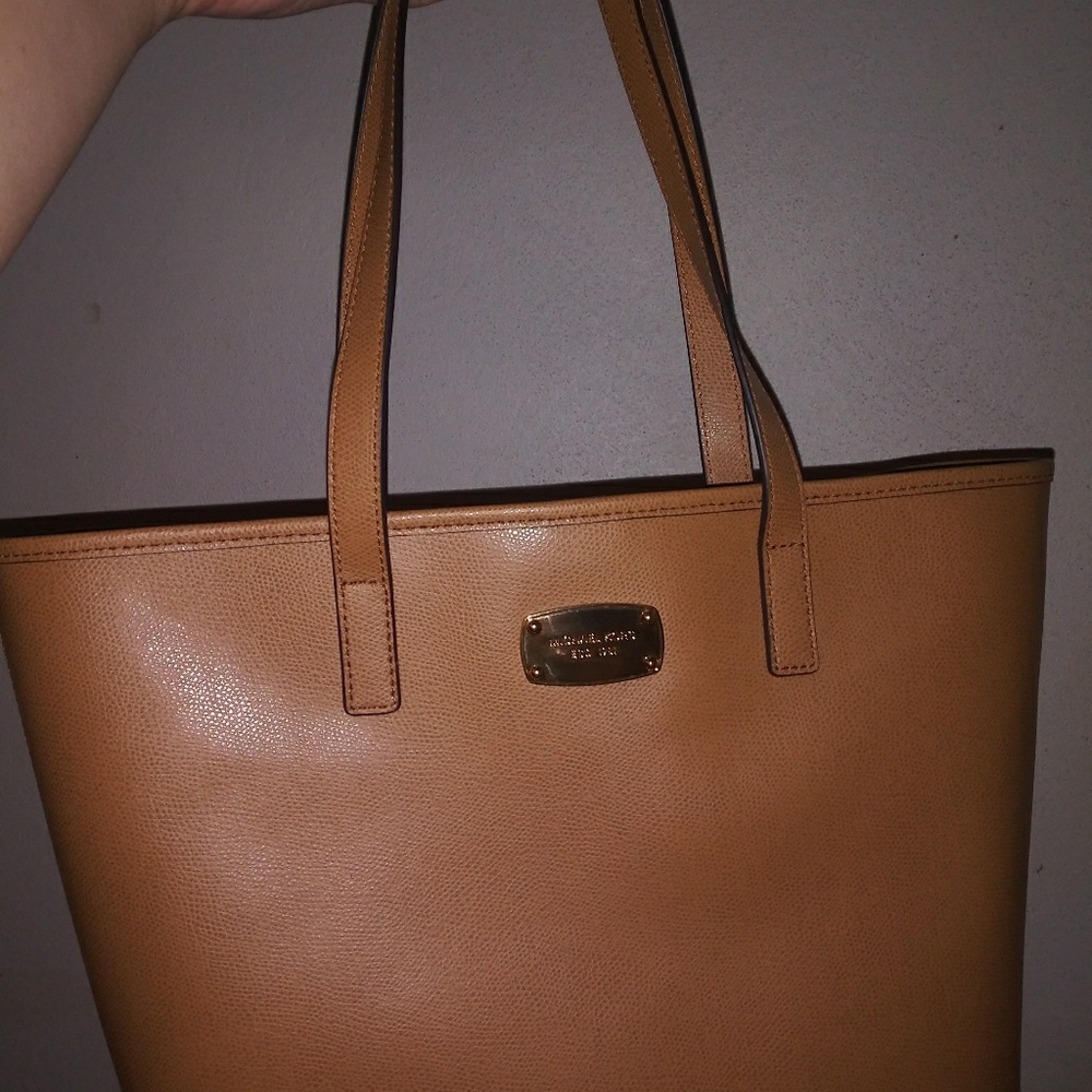 MK Jet Set travel tote - Picture 5 of 5